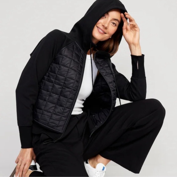 NWT OLD NAVY Dynamic Fleece Hybrid Hoodie Color: Black Jack - Picture 3 of 6